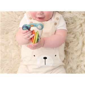 Grzechotka trójkątna dla niemowlaka TOLO Bio 3m+