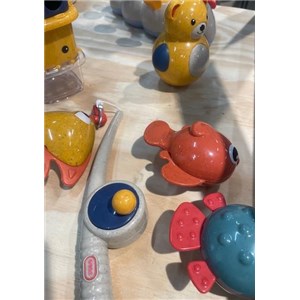 Łowienie rybek zabawka do kąpieli TOLO Bio 18m+