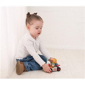 Go-Kart Auto z zawodnikiem TOLO BIO First Friends