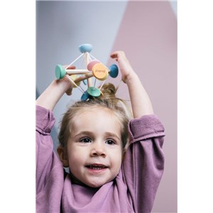 Drewniana grzechotka