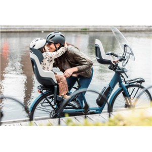 Fotelik row. Bobike GO RS bagażnik Vanilla Cup Cak