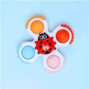 Sensoryczne spinnery z przyssawką 3 sztuki 12 m-cy